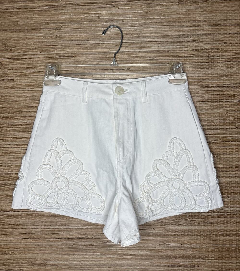 NWOT Y'all Come Back Heavy Rope Crochet Floral Appliqué Shorts 3” Sz S - Picture 1 of 4